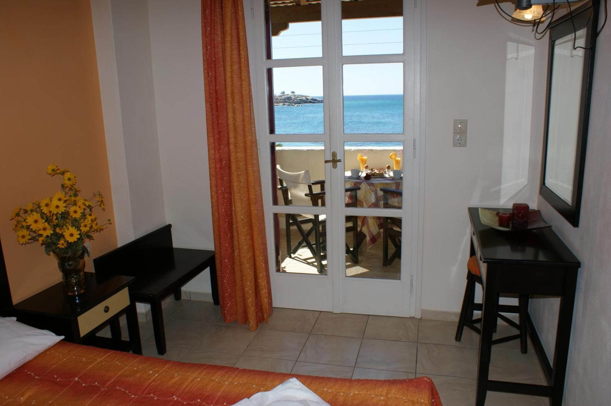 Verykokkos On The Beach Agia Anna  Exterior photo